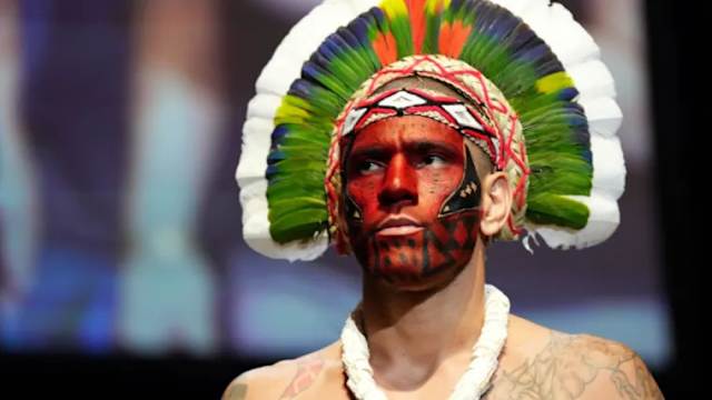 Ex-UFC Champ Alex Pereira Sends Blunt Message to Anthony Smith